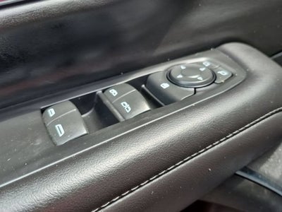 2023 GMC Yukon SLE