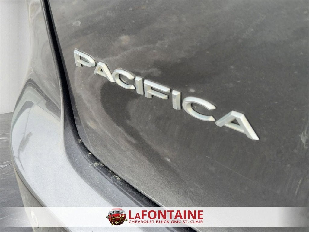 2020 Chrysler Pacifica Touring