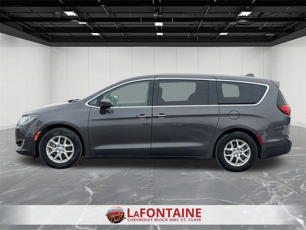 2020 Chrysler Pacifica Touring