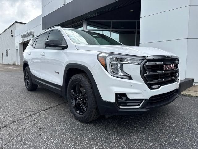 2024 GMC Terrain AT4