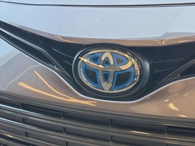 2024 Toyota Camry Hybrid LE