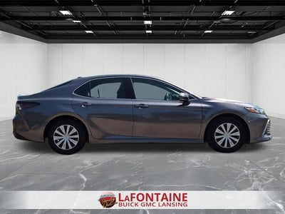 2024 Toyota Camry Hybrid LE