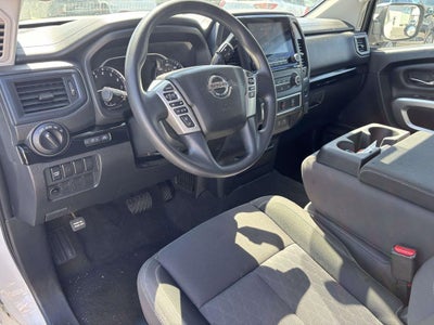 2022 Nissan Titan SV
