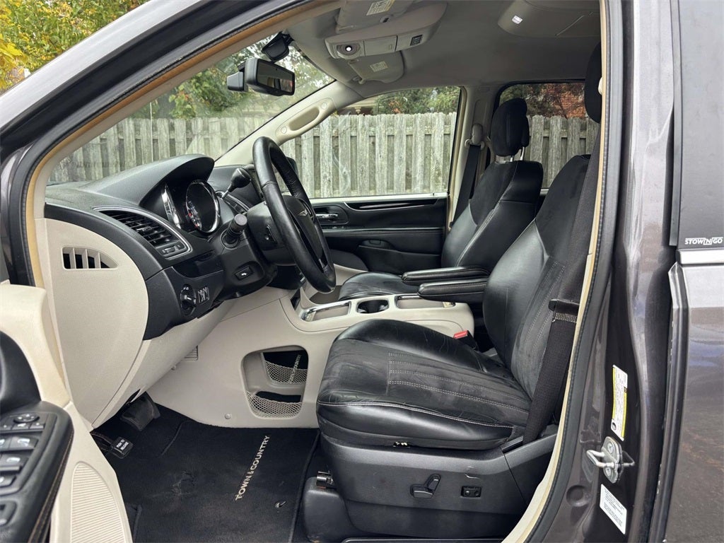 2014 Chrysler Town & Country Touring-L 30th Anniversary