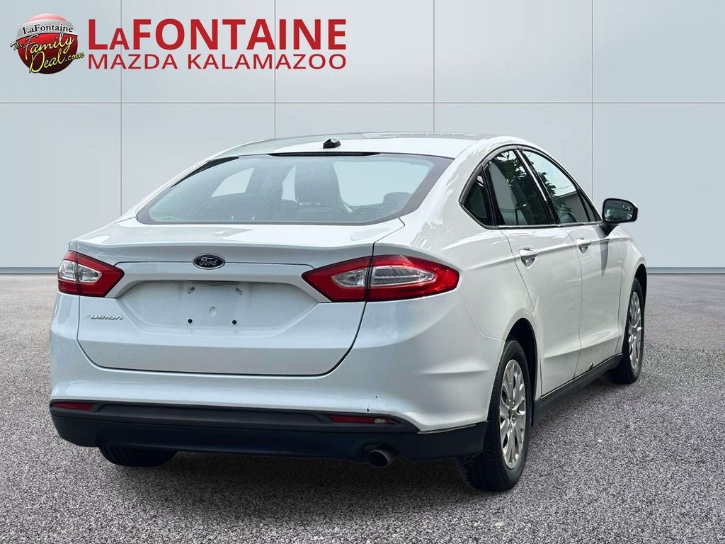 2013 Ford Fusion S