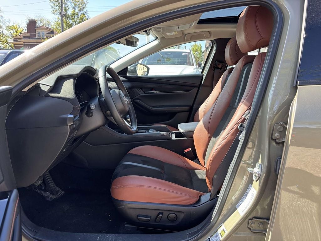 2024 Mazda Mazda3 2.5 Carbon Turbo
