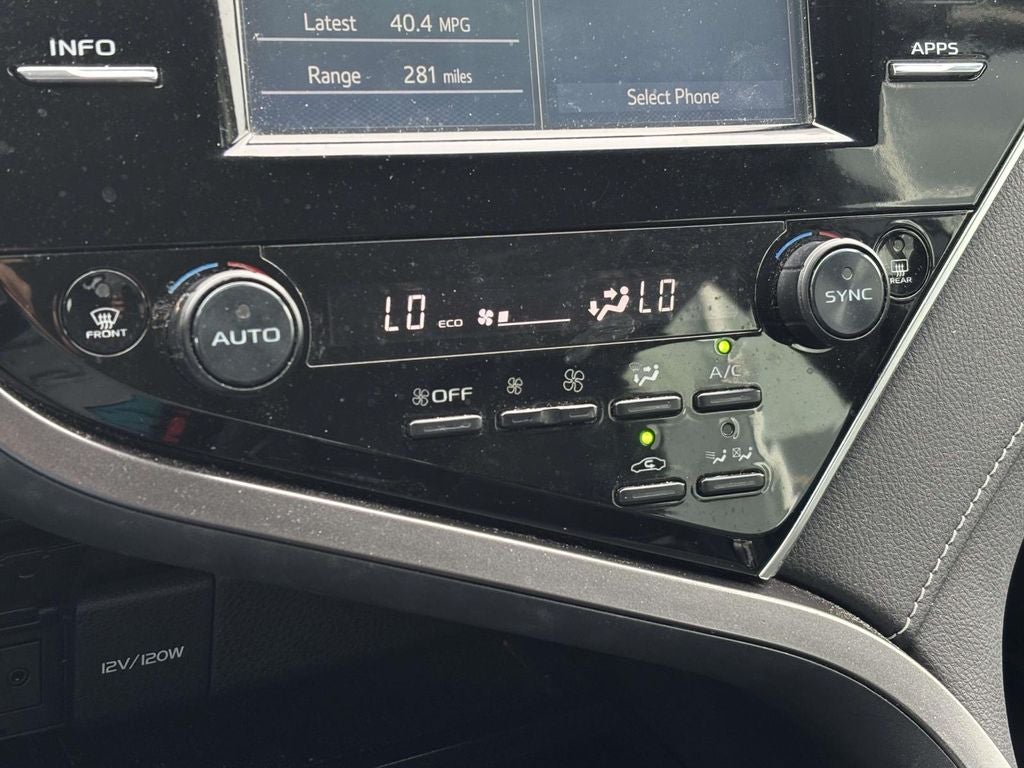 2018 Toyota Camry Hybrid SE