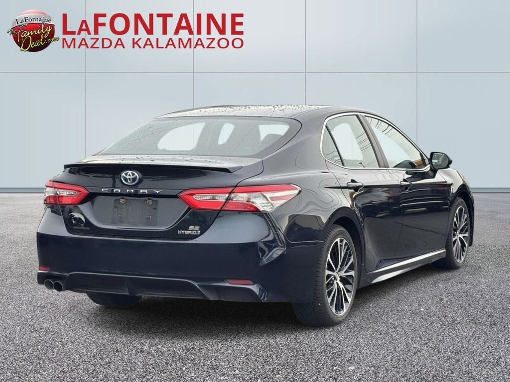 2018 Toyota Camry Hybrid SE