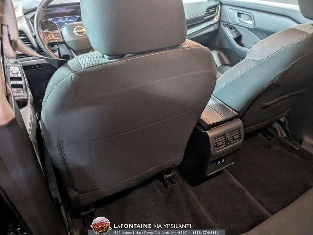 2025 Nissan Rogue SV