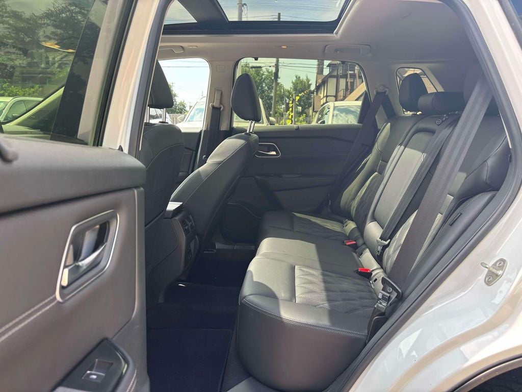 2024 Nissan Rogue Platinum