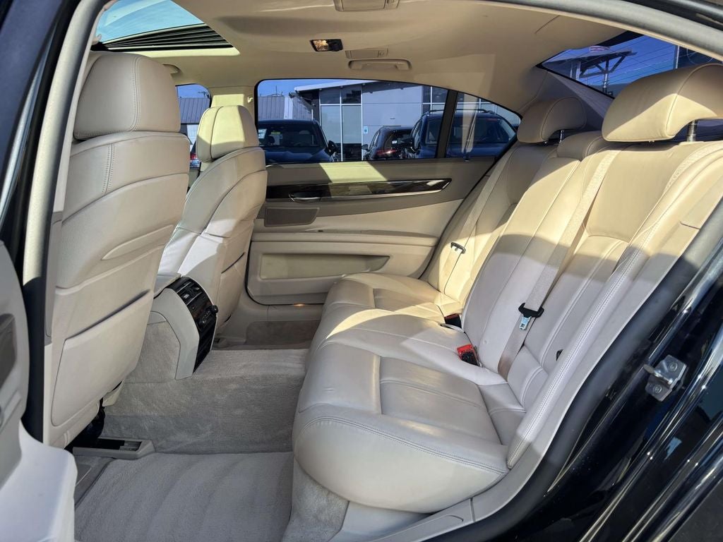 2011 BMW 7 Series 750Li xDrive