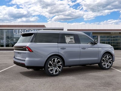 2027 Lincoln Navigator Reserve