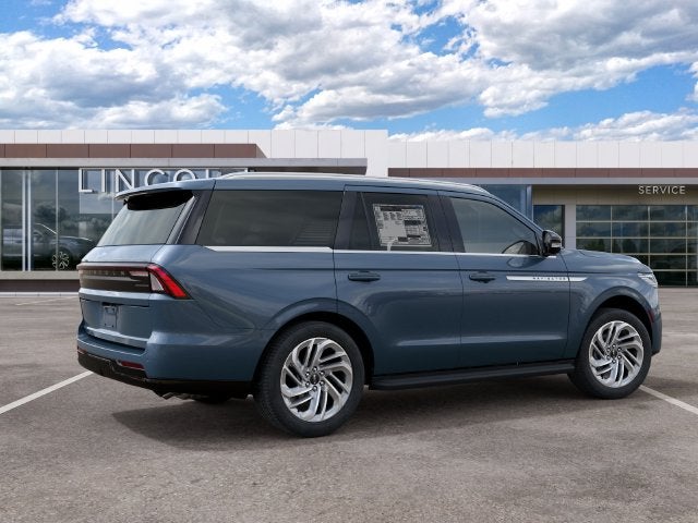 2027 Lincoln Navigator Premiere