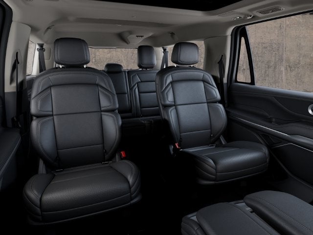 2027 Lincoln Navigator L Reserve
