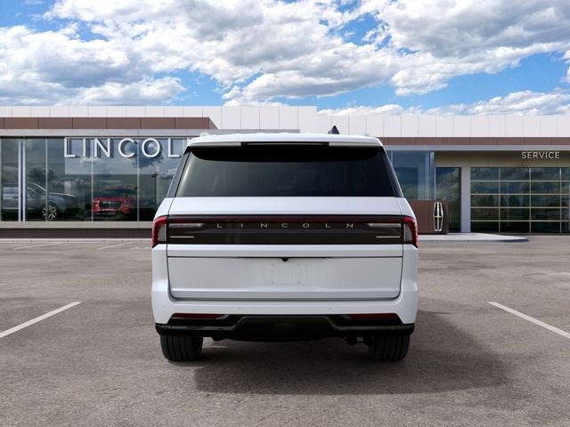 2027 Lincoln Navigator L Premiere