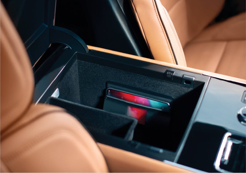 The interior of a 2023 Lincoln Aviator® Black Label model is shown in the Flight theme | LaFontaine Lincoln Grand Rapids in Grand Rapids MI