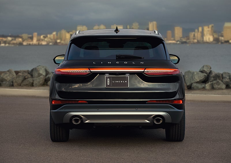 The rear lighting of the 2024 Lincoln Corsair® SUV spans the entire width of the vehicle. | LaFontaine Lincoln Grand Rapids in Grand Rapids MI