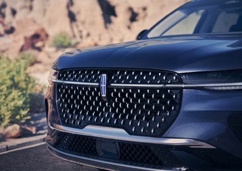 The stylish grille of a 2024 Lincoln Nautilus® SUV sparkles in the sunlight. | LaFontaine Lincoln Grand Rapids in Grand Rapids MI