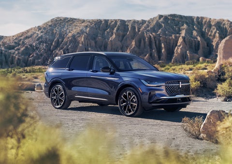 A 2024 Lincoln Nautilus® SUV is parked in a desert national park. | LaFontaine Lincoln Grand Rapids in Grand Rapids MI