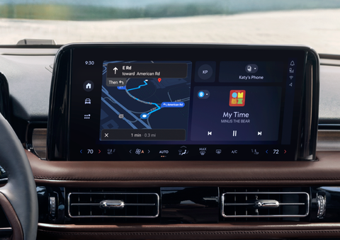 The 13.2-inch LCD touchscreen is showcased. | LaFontaine Lincoln Grand Rapids in Grand Rapids MI