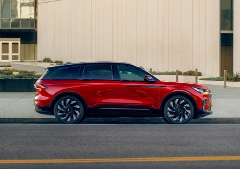 2025 Lincoln Nautilus® SUV with the available Jet Appearance Package and Hybrid transmission. | LaFontaine Lincoln Grand Rapids in Grand Rapids MI