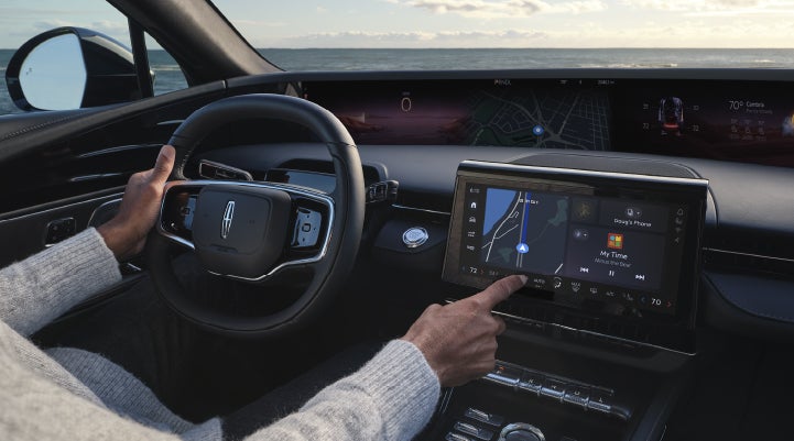 The driver of a 2026 Lincoln Nautilus® SUV interacts with the new Lincoln Digital Experience. | LaFontaine Lincoln Grand Rapids in Grand Rapids MI