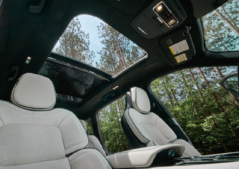 The front seats of a 2027 Lincoln Aviator® Black Label™ SUV | LaFontaine Lincoln Grand Rapids in Grand Rapids MI