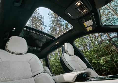 The front seats of a 2027 Lincoln Aviator® Black Label™ SUV | LaFontaine Lincoln Grand Rapids in Grand Rapids MI